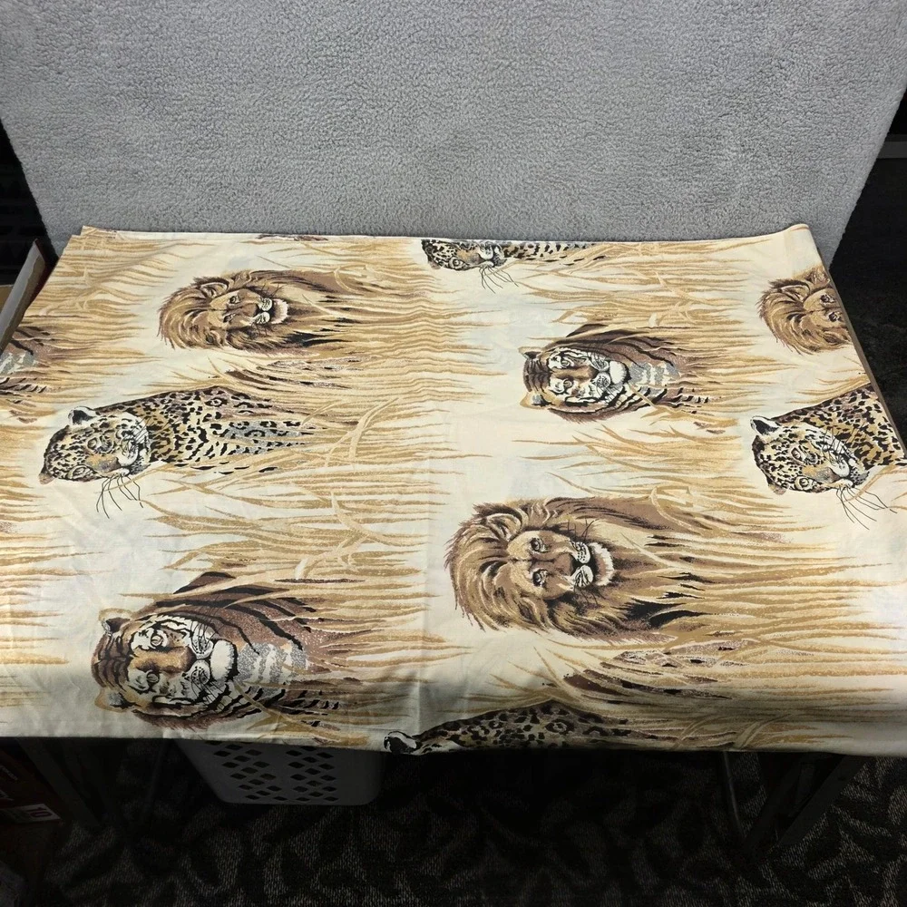 Vintage American Lifestyle Burlington Safari Twin Flat Sheet Lion Tiger Leopard